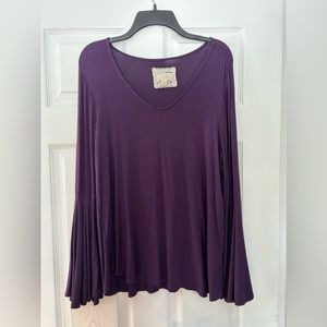Cupio Long Bell Sleeve Top Burgundy Size Large
